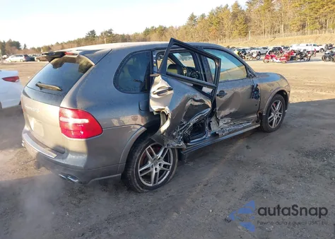 2010 Porsche Cayenne Gts z USA, uszkodzony, nr VIN WP1AD2AP9ALA60504